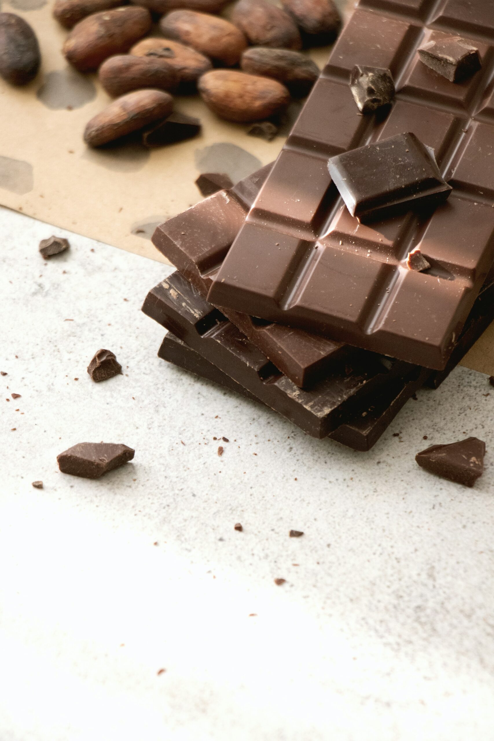 Cioccolato fondente e fave di cacao, fonte alimentare di magnesio