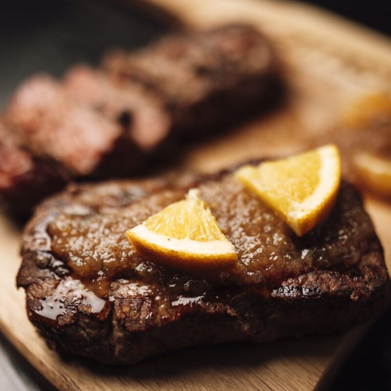 Carne alla griglia, fonte alimentare di ferro