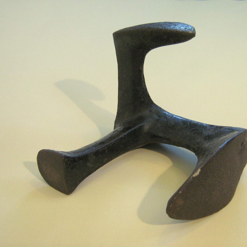 Forma di ferro usata dai calzolai per riparare le scarpe