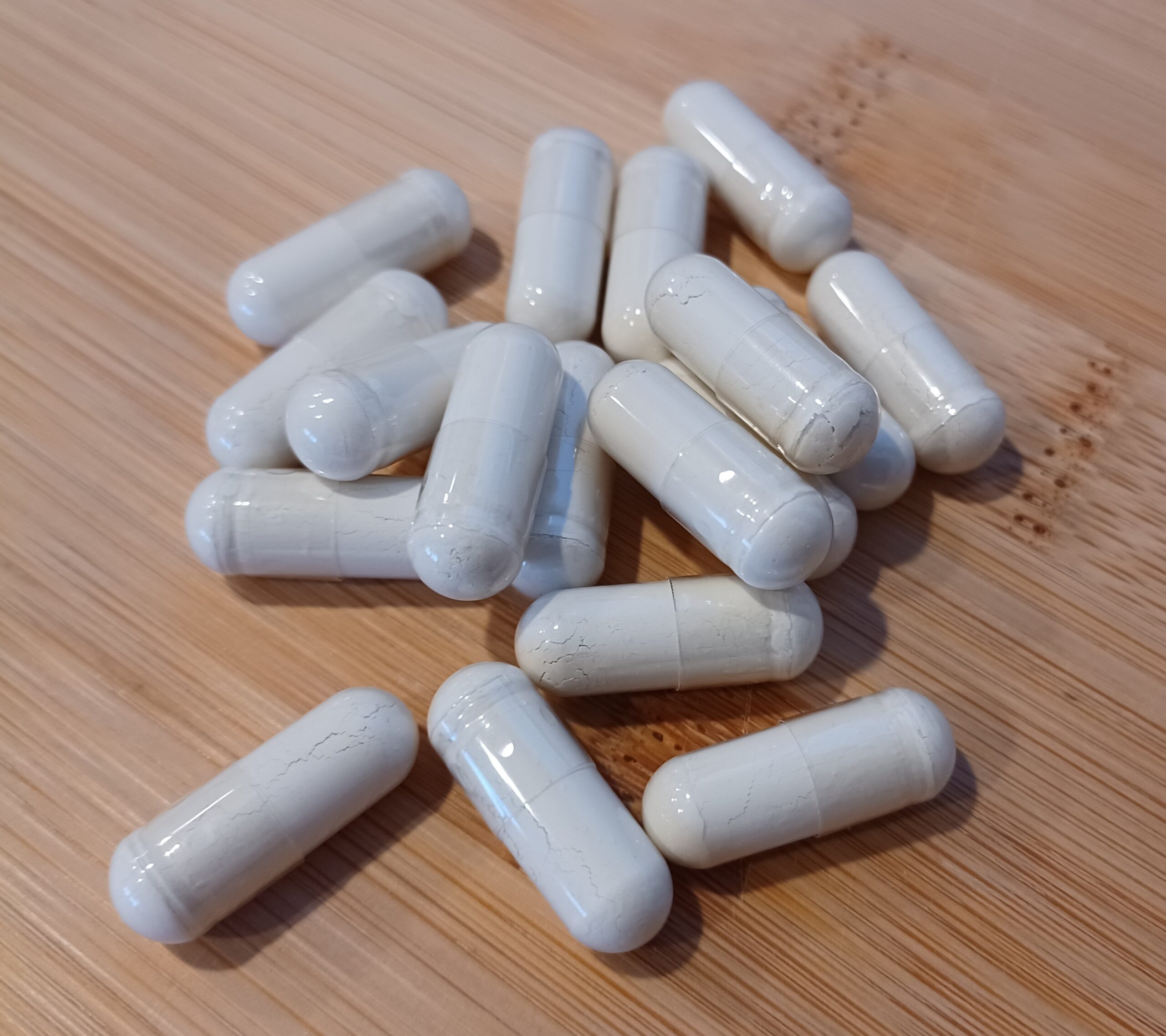 Integratori alimentari in capsule con ingredienti funzionali