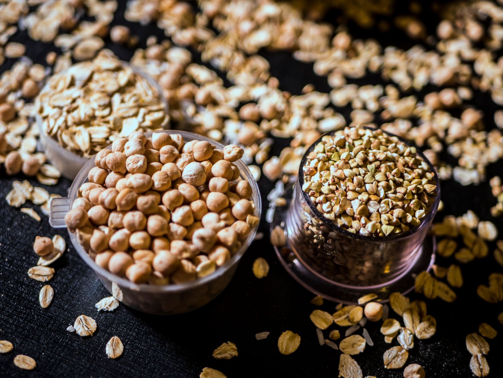 Frutta secca, semi e cereali integrali, fonti alimentari di manganese