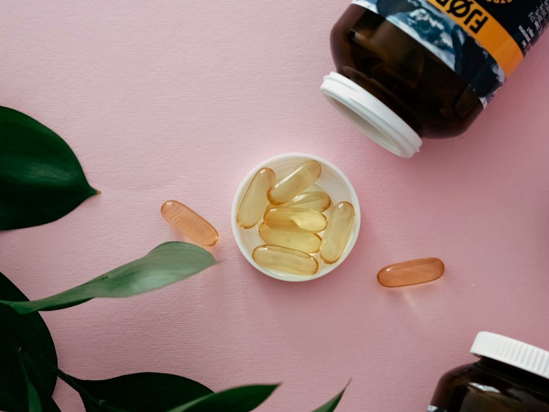 Confezione di integratore omega 3 in una fotografia illustrativa